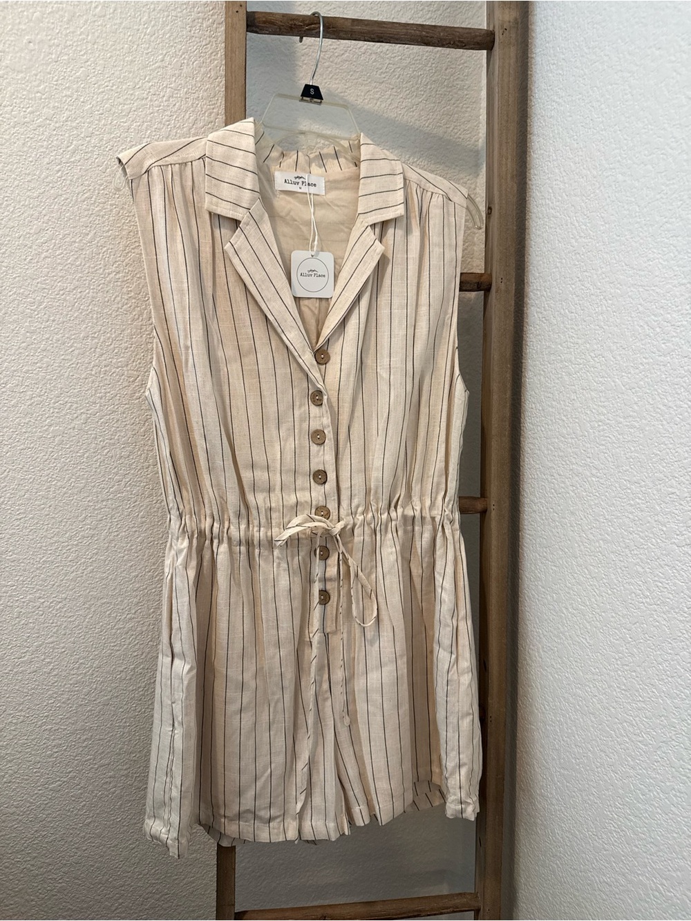 NWT✨ Alluv Place Boutique, Sleeveless Striped Drawstring Shirt Dress - Beige